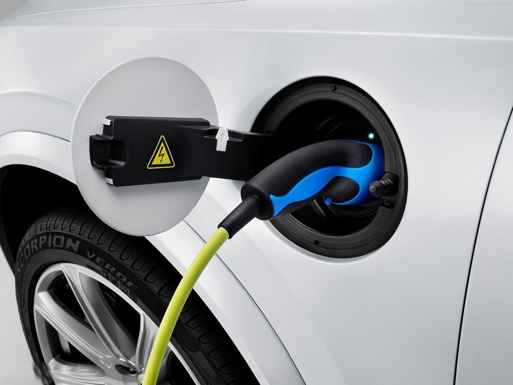 Policy and market are now double good. 11 new energy vehicle leading shares are welcome to upgrade.